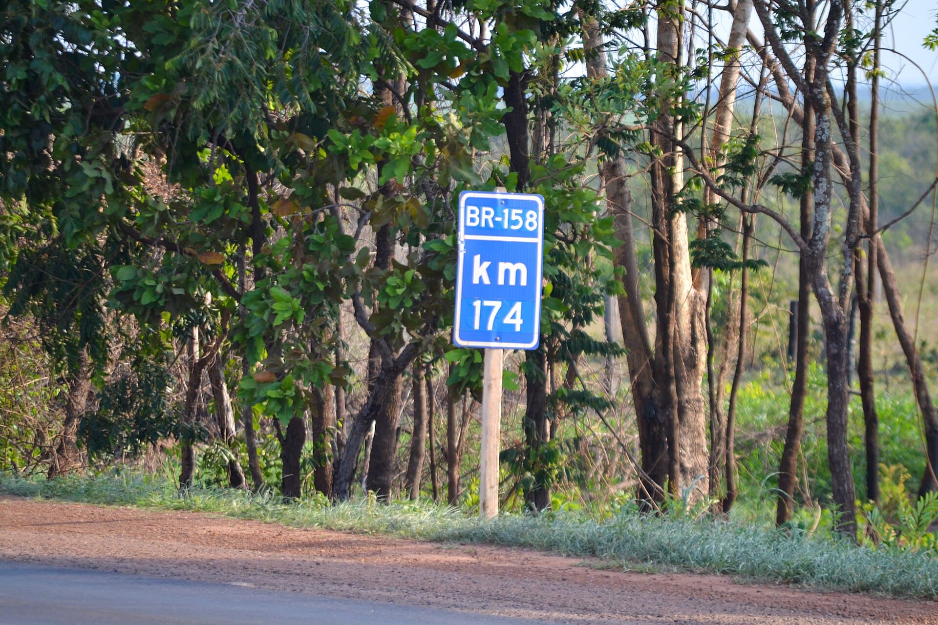 Marco do km 174 da BR-158 em Porto Alegre do Norte, em outubro de 2023